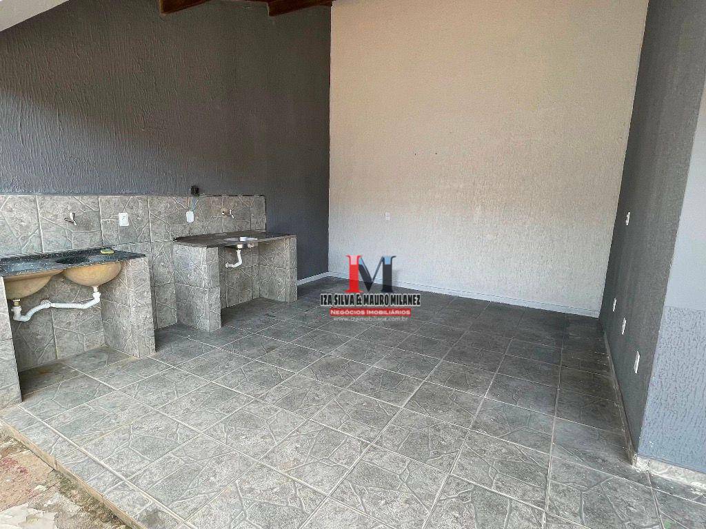 Casa para alugar com 4 quartos, 200m² - Foto 45