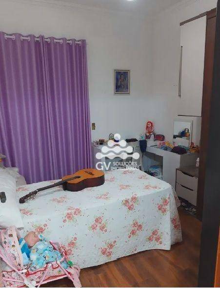 Casa de Condomínio à venda com 3 quartos, 222m² - Foto 20