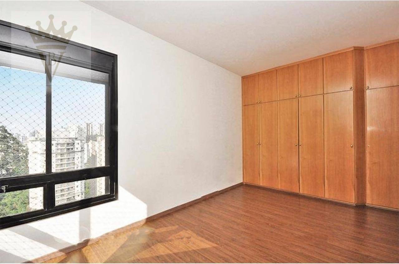 Apartamento à venda com 3 quartos, 190m² - Foto 8