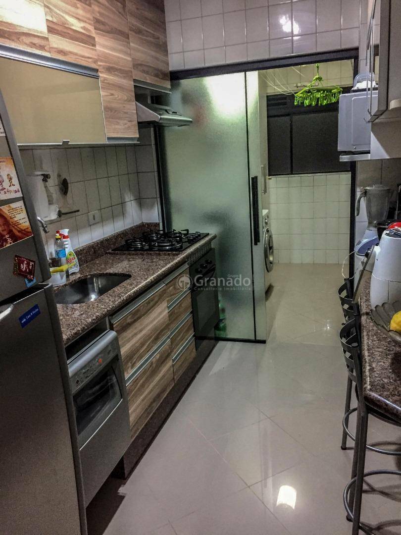 Apartamento à venda com 3 quartos, 82m² - Foto 6