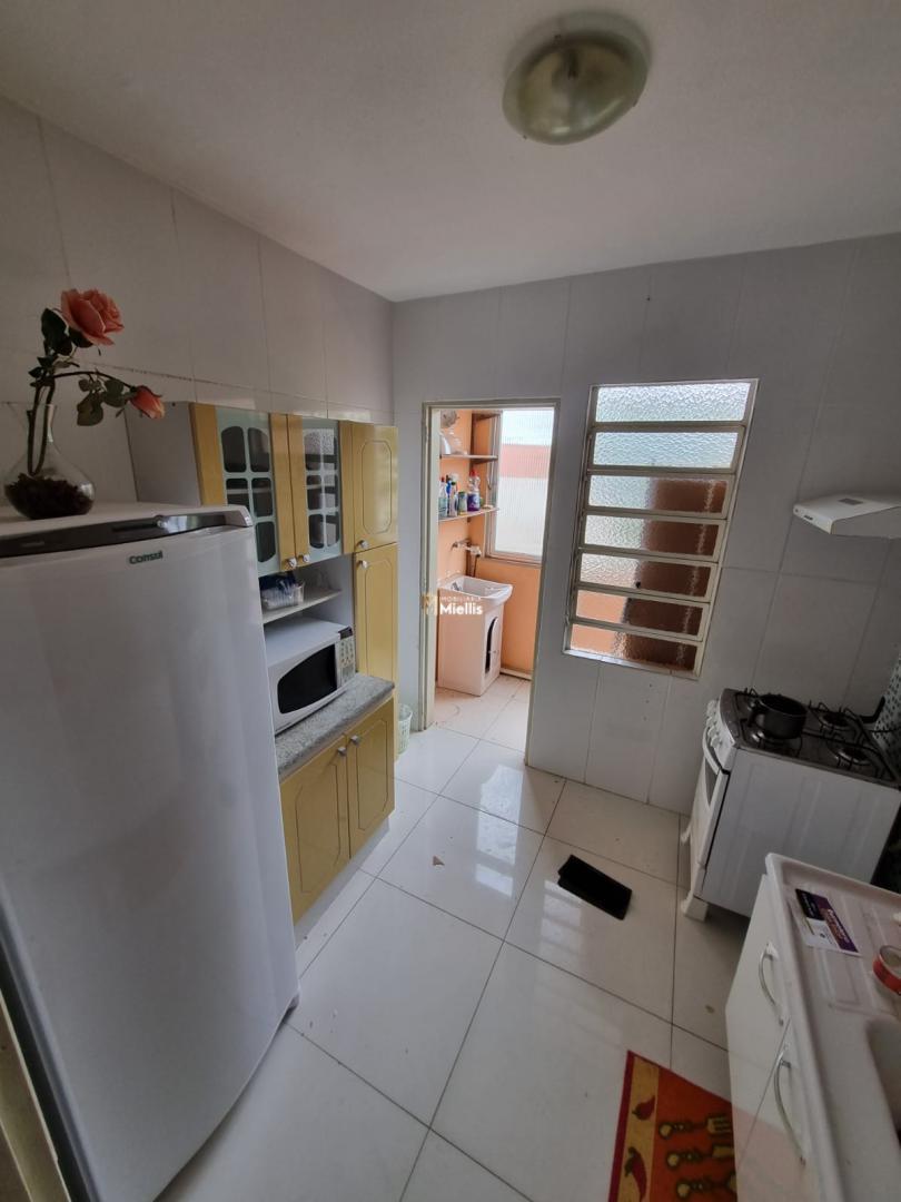 Apartamento à venda com 2 quartos, 55m² - Foto 11