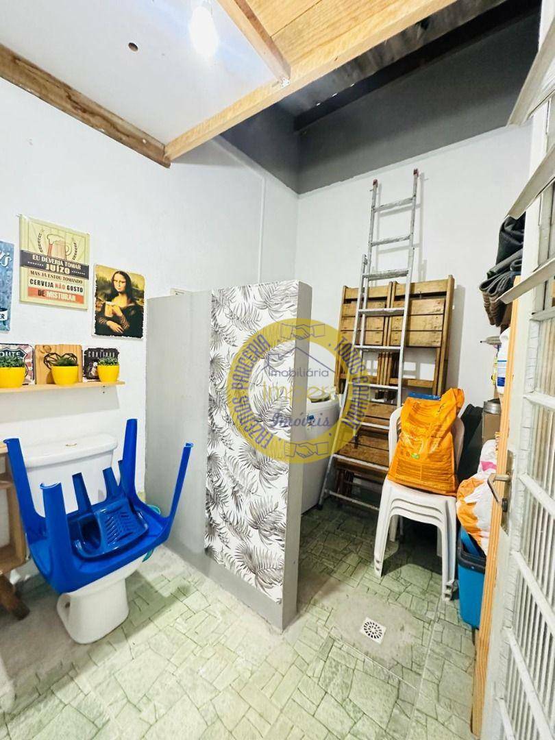 Casa à venda com 2 quartos, 85m² - Foto 11