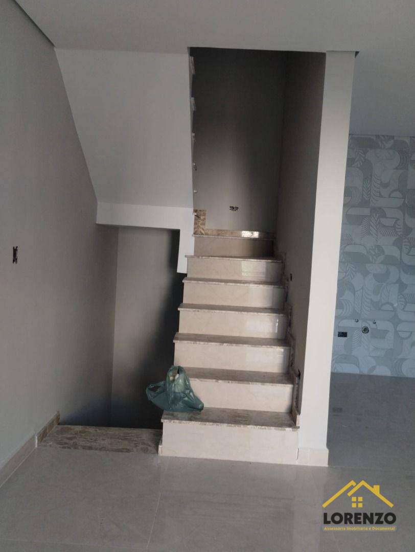 Sobrado à venda com 3 quartos, 200m² - Foto 3