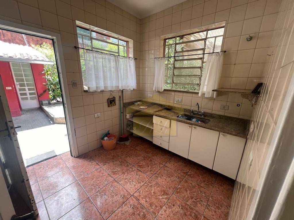 Casa à venda com 2 quartos, 300m² - Foto 4