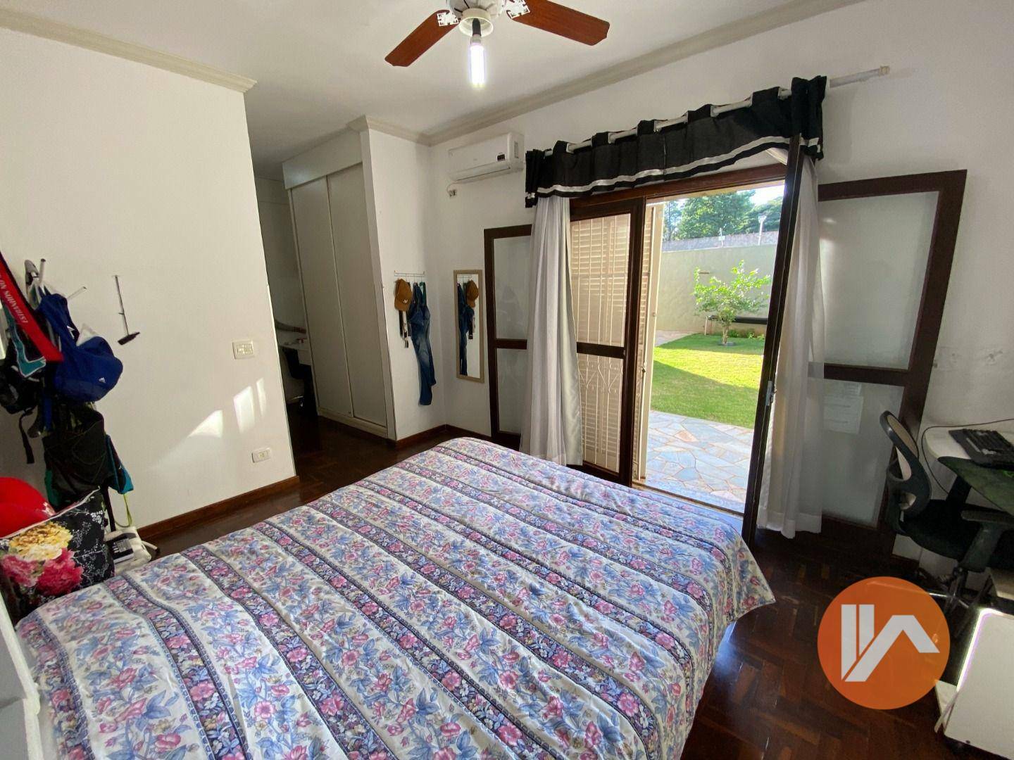 Casa à venda com 4 quartos, 600m² - Foto 22