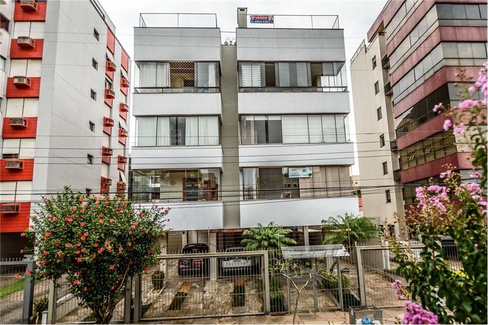 Cobertura à venda com 3 quartos, 241m² - Foto 1