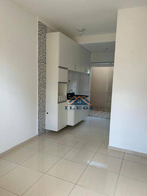 Apartamento à venda com 2 quartos, 67m² - Foto 9