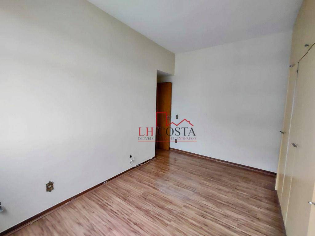 Apartamento à venda com 3 quartos, 135m² - Foto 27