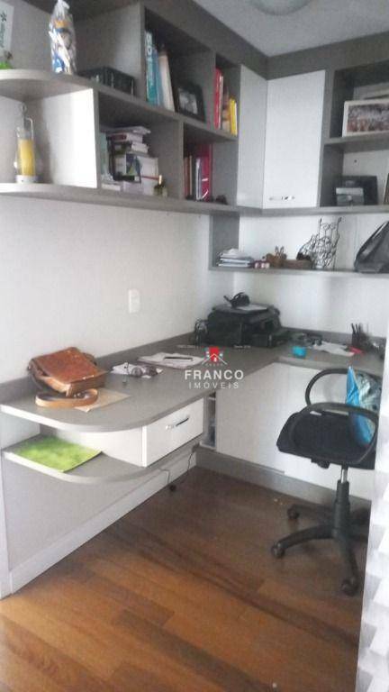 Apartamento à venda com 3 quartos, 147m² - Foto 12