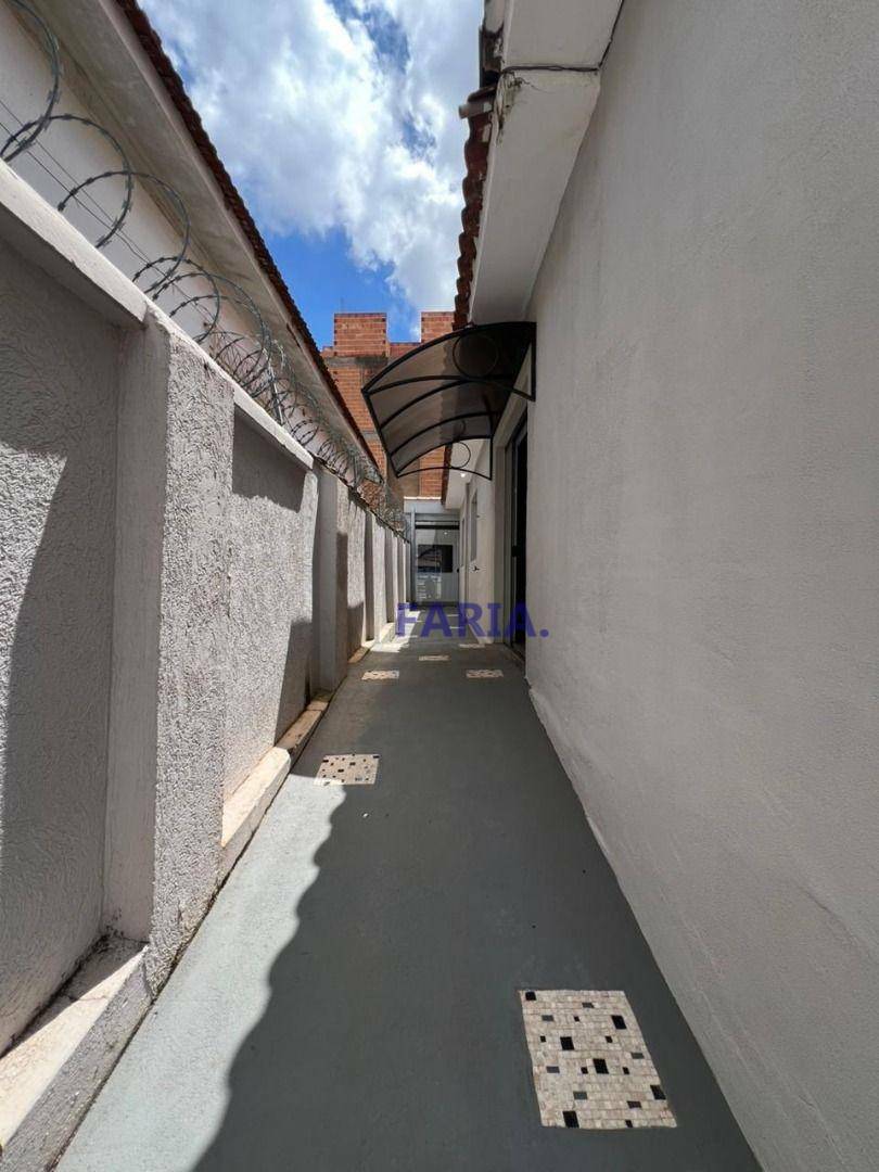 Casa, 5 quartos, 153 m² - Foto 2