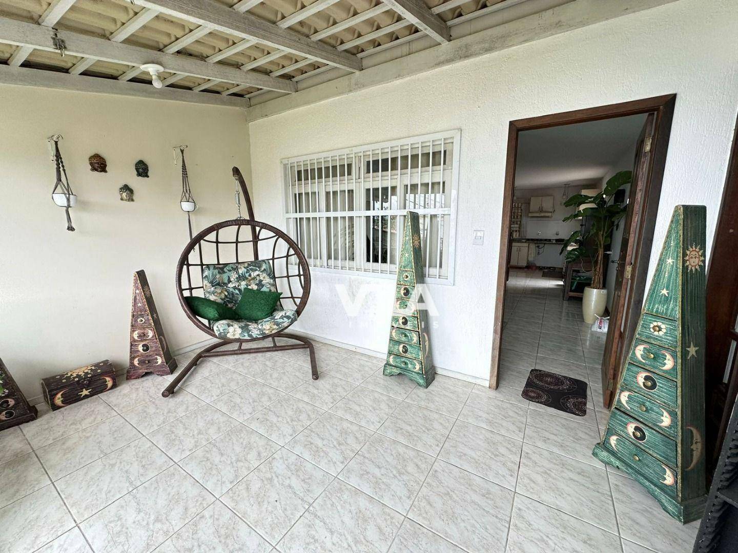 Casa à venda com 3 quartos, 221m² - Foto 9