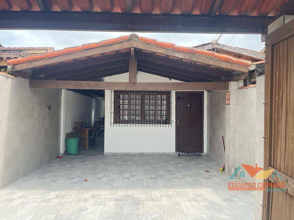 Casa à venda com 2 quartos, 90m² - Foto 1