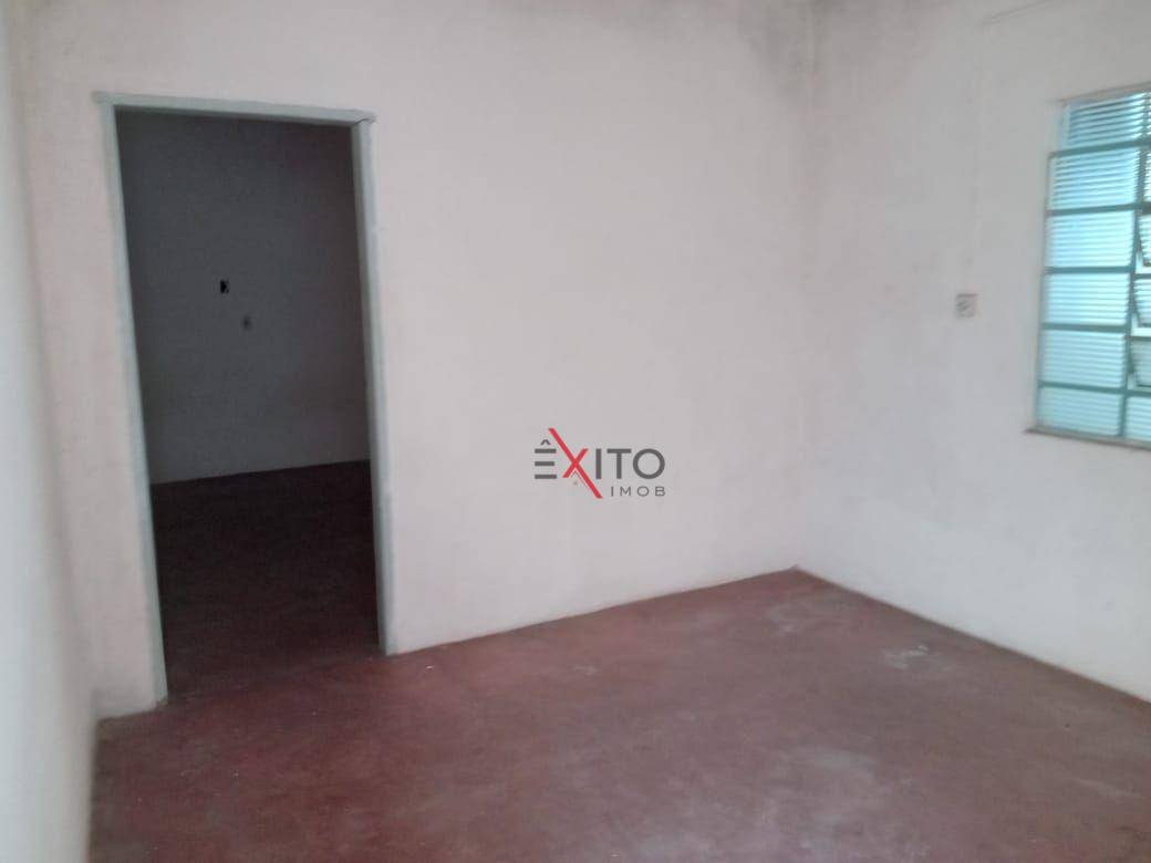 Casa à venda com 2 quartos, 290m² - Foto 14