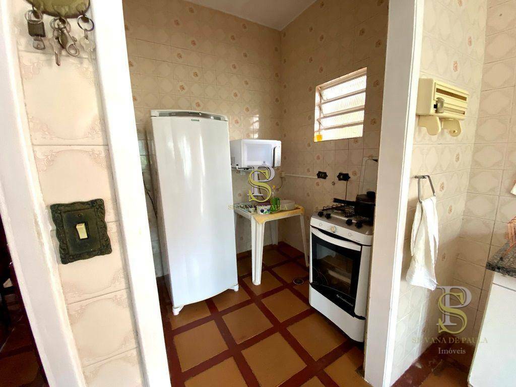 Chácara à venda com 4 quartos, 219m² - Foto 14