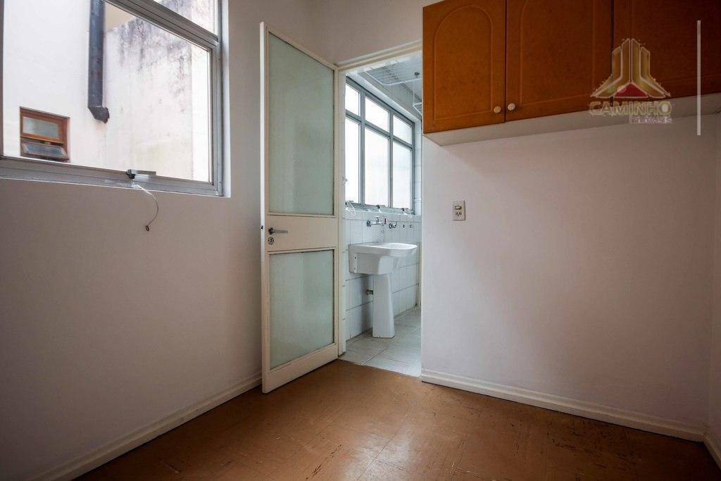 Apartamento à venda com 2 quartos, 71m² - Foto 31