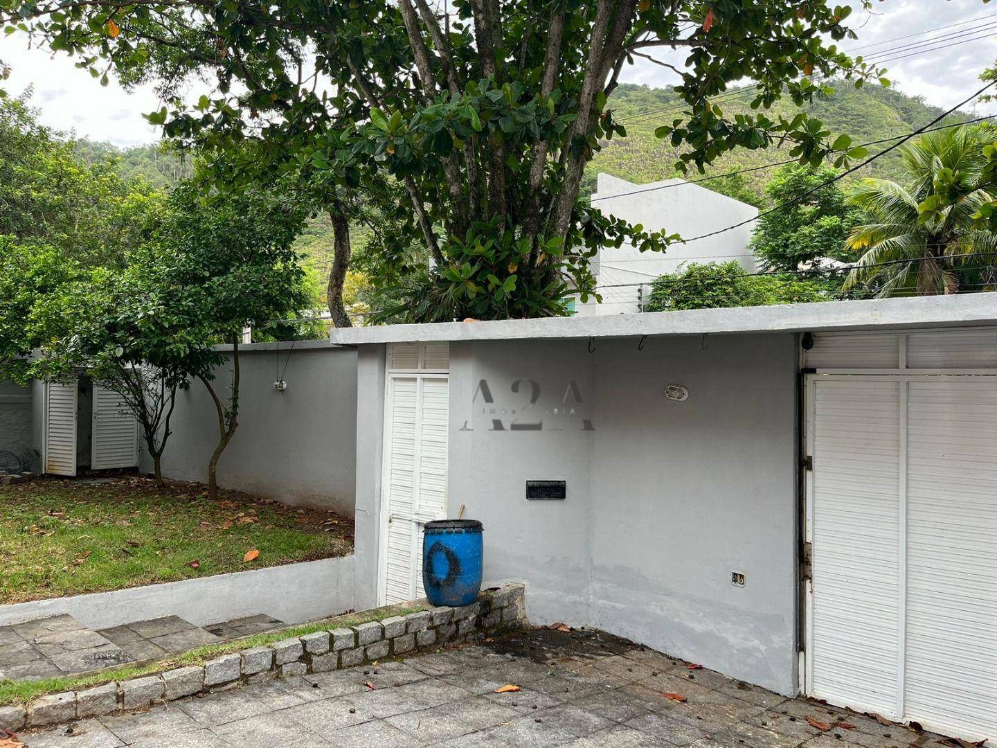 Casa à venda com 4 quartos, 357m² - Foto 15