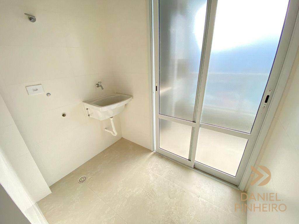 Apartamento à venda com 2 quartos, 75m² - Foto 14