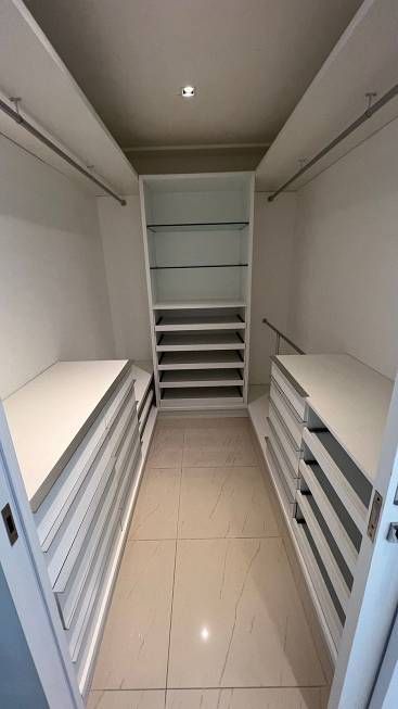 Apartamento à venda com 4 quartos, 236m² - Foto 13