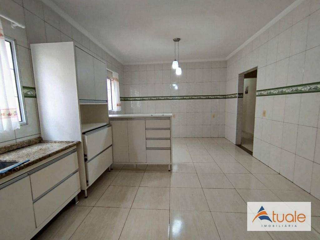 Casa de Condomínio para alugar com 3 quartos, 190m² - Foto 9