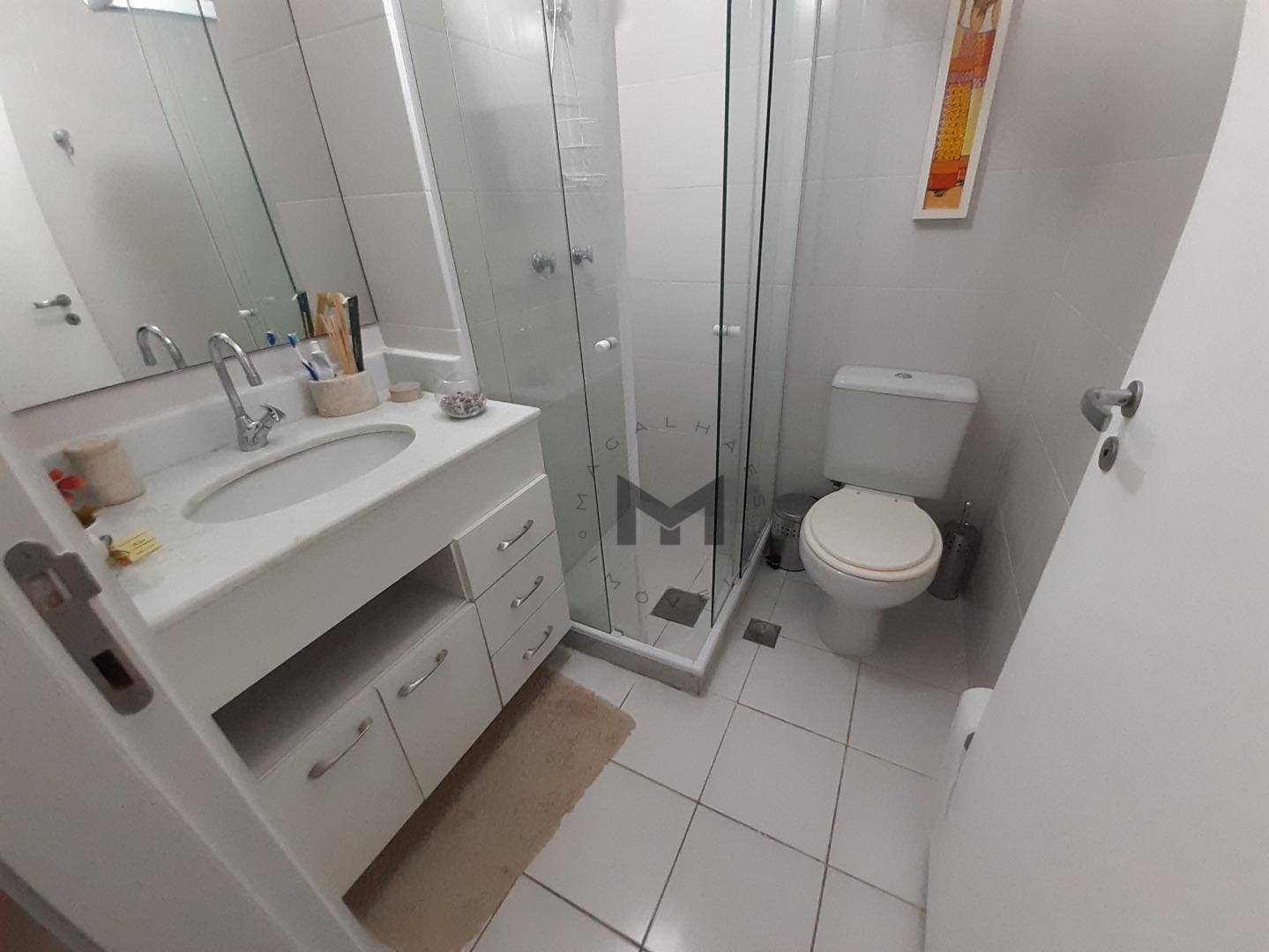 Apartamento à venda com 2 quartos, 75m² - Foto 13