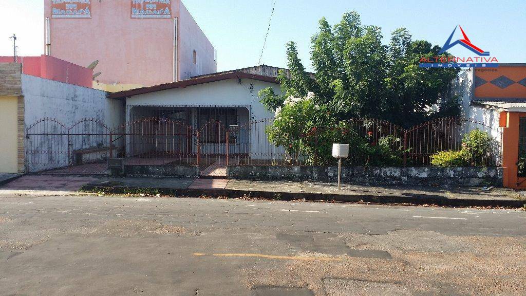 Casa à venda com 2 quartos, 200m² - Foto 1