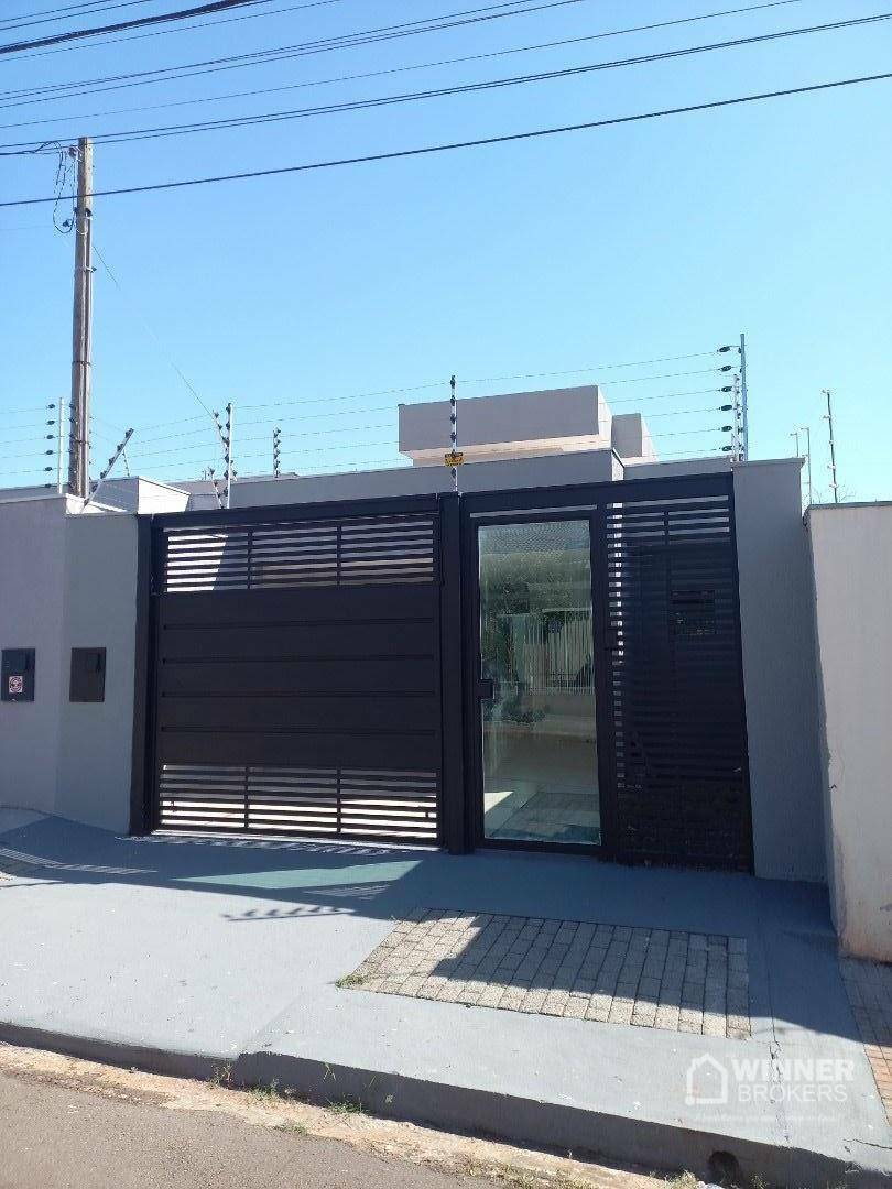 Casa à venda com 3 quartos, 105m² - Foto 2