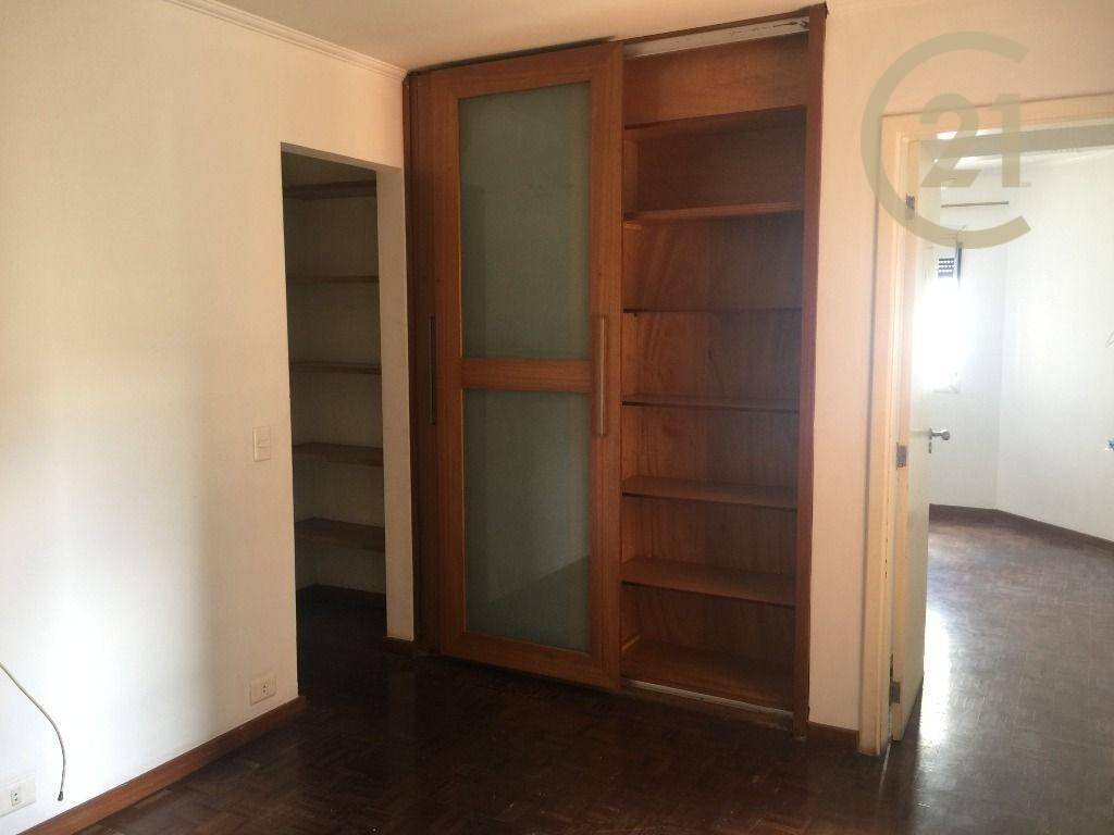 Apartamento para alugar com 3 quartos, 204m² - Foto 21