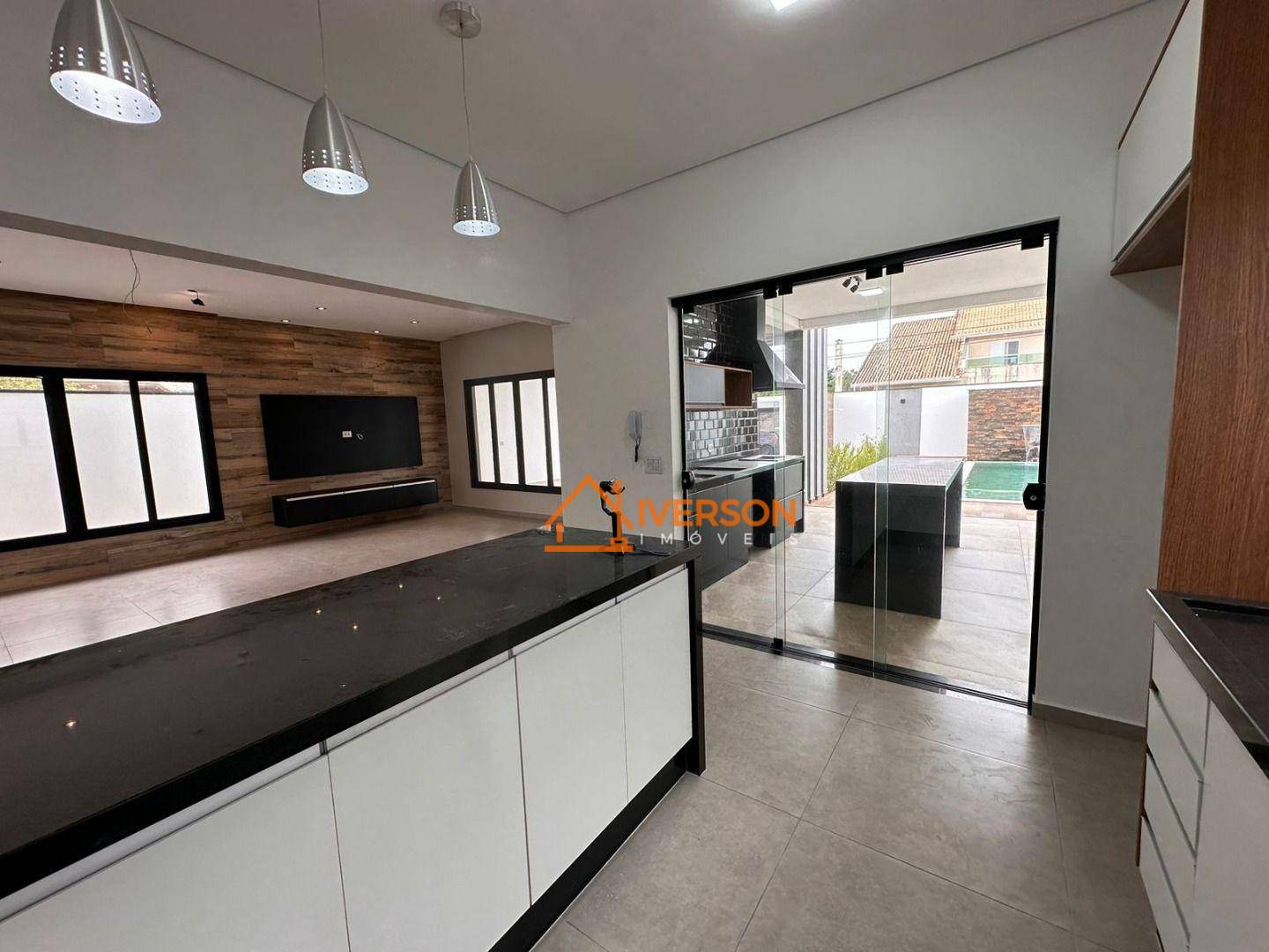 Casa à venda com 3 quartos, 174m² - Foto 7