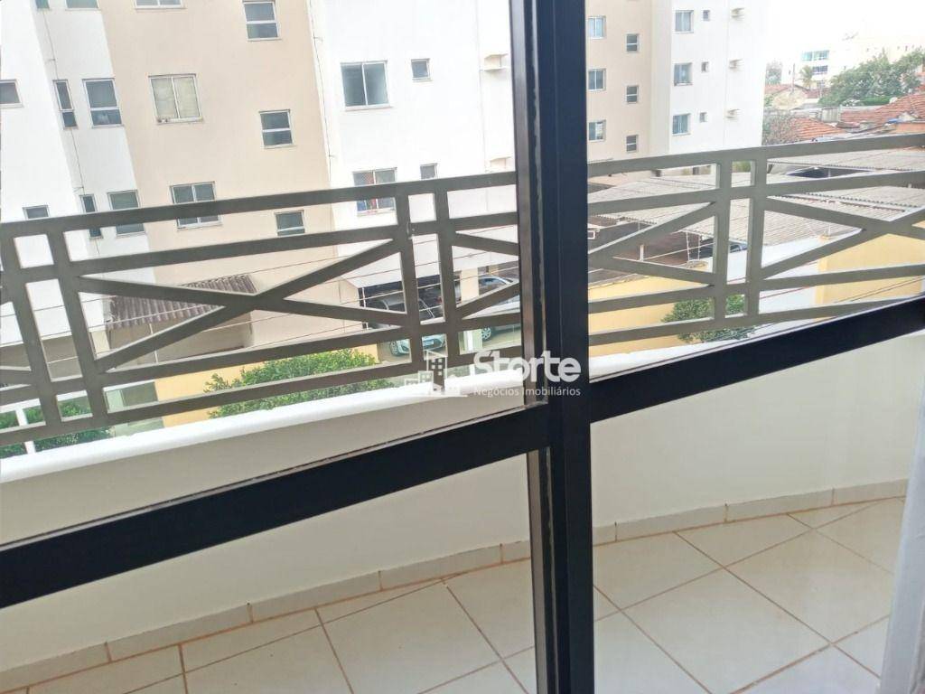 Apartamento à venda com 2 quartos, 80m² - Foto 11