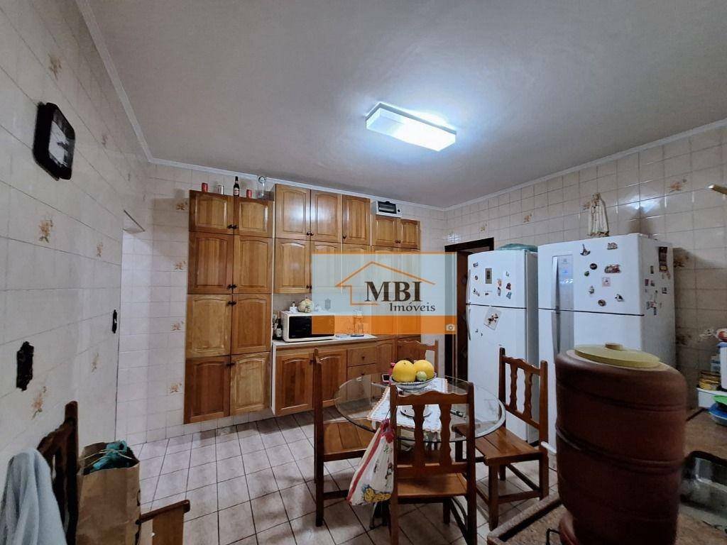 Sobrado à venda com 4 quartos, 121m² - Foto 14