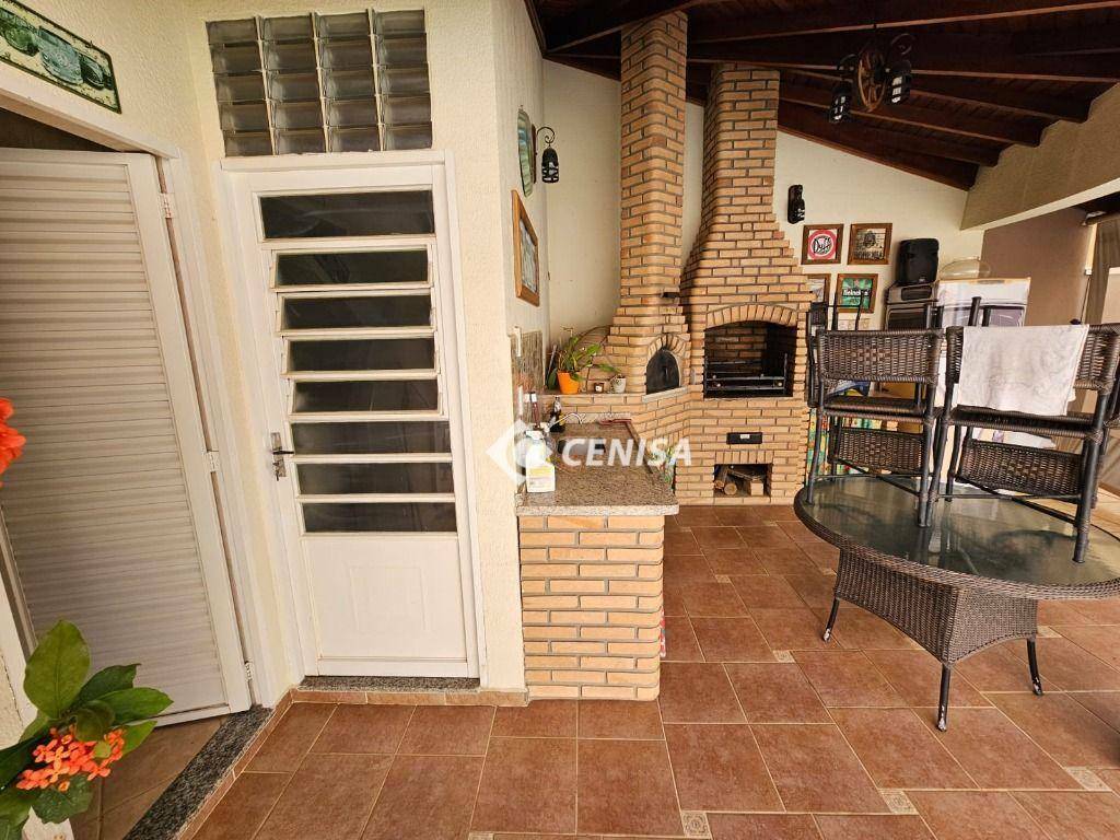 Casa à venda com 3 quartos, 262m² - Foto 28