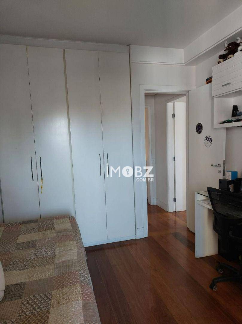 Apartamento à venda com 3 quartos, 137m² - Foto 11