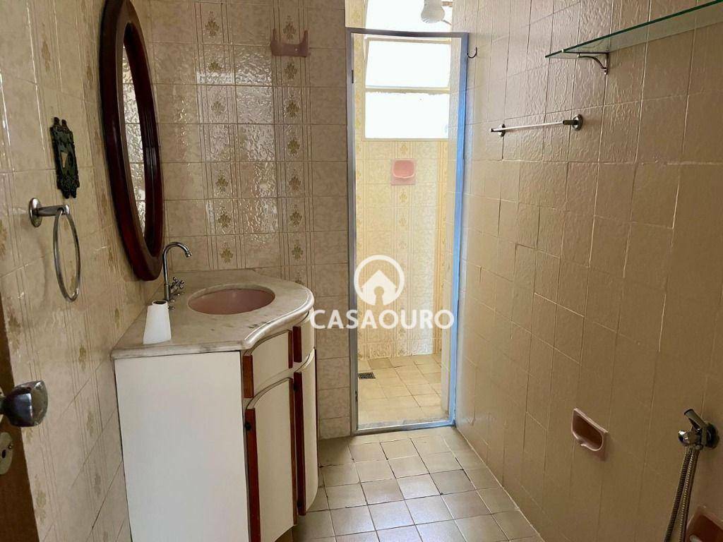 Apartamento à venda com 3 quartos, 112m² - Foto 13