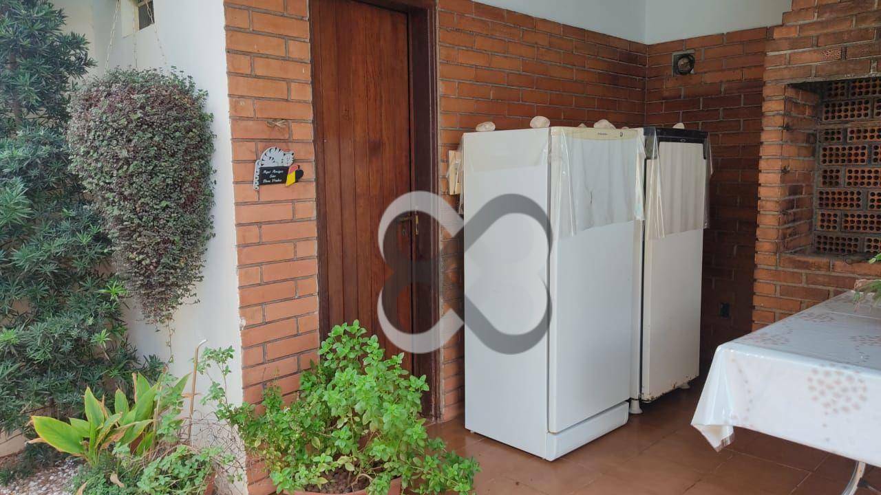 Sobrado à venda com 4 quartos, 341m² - Foto 39