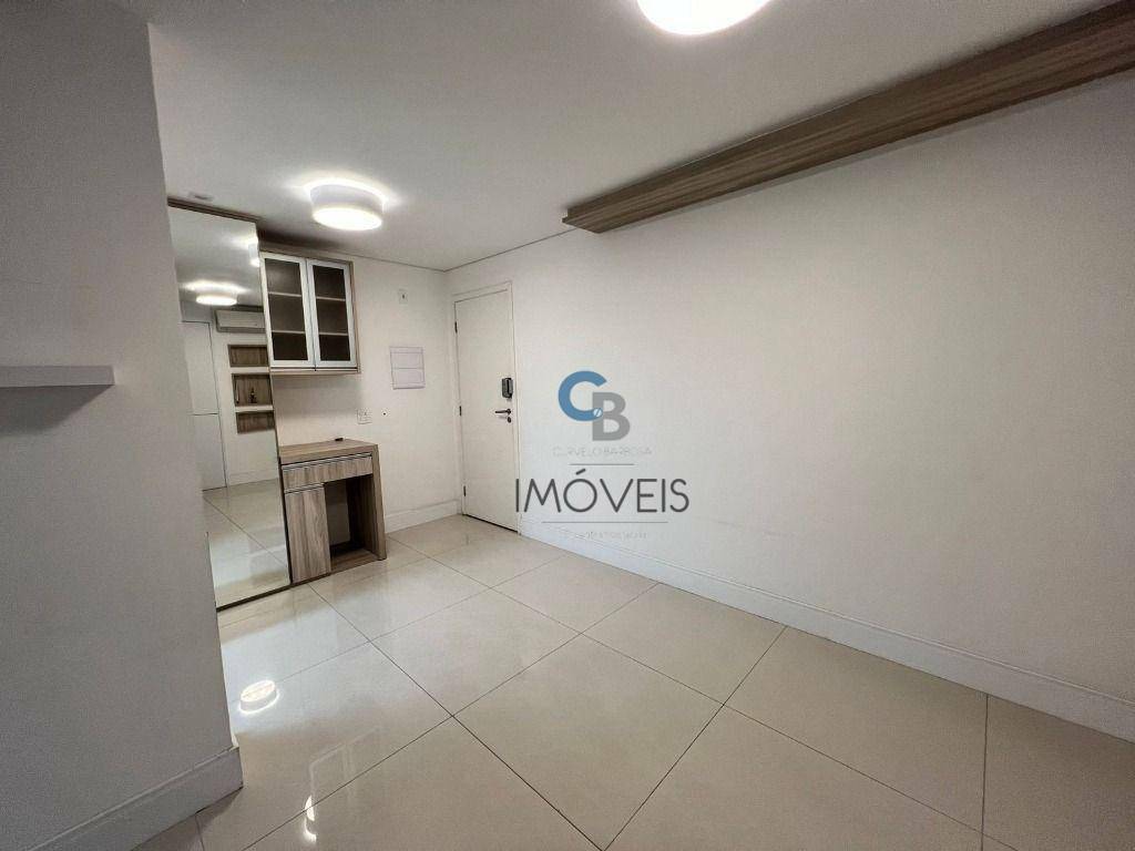 Apartamento à venda com 3 quartos, 92m² - Foto 3