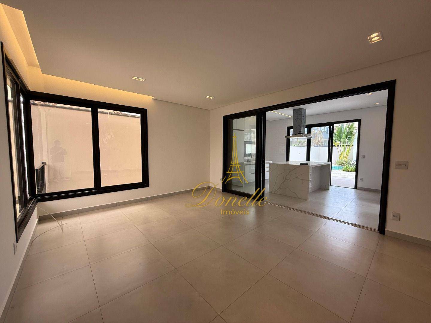 Sobrado para alugar com 3 quartos, 250m² - Foto 13