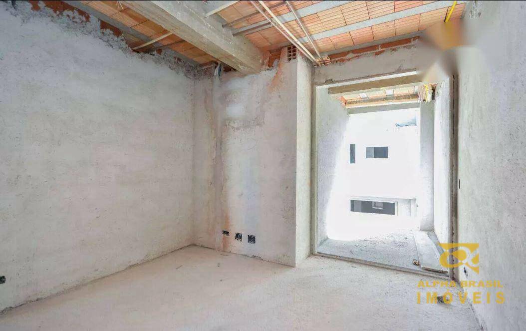 Casa à venda com 4 quartos, 206m² - Foto 15