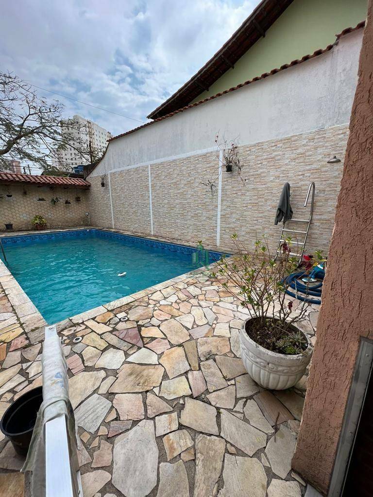 Casa à venda com 3 quartos, 250m² - Foto 20