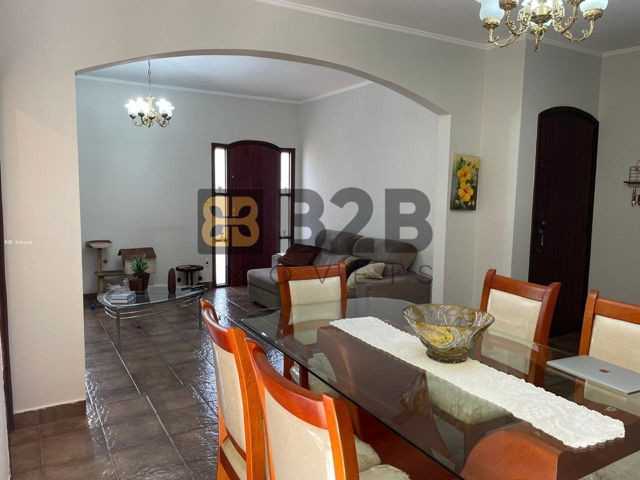 Casa à venda com 3 quartos, 195m² - Foto 9