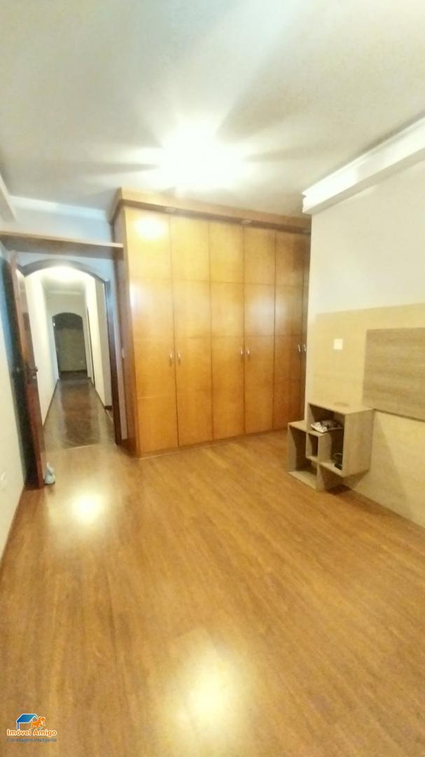 Casa à venda com 3 quartos, 198m² - Foto 7