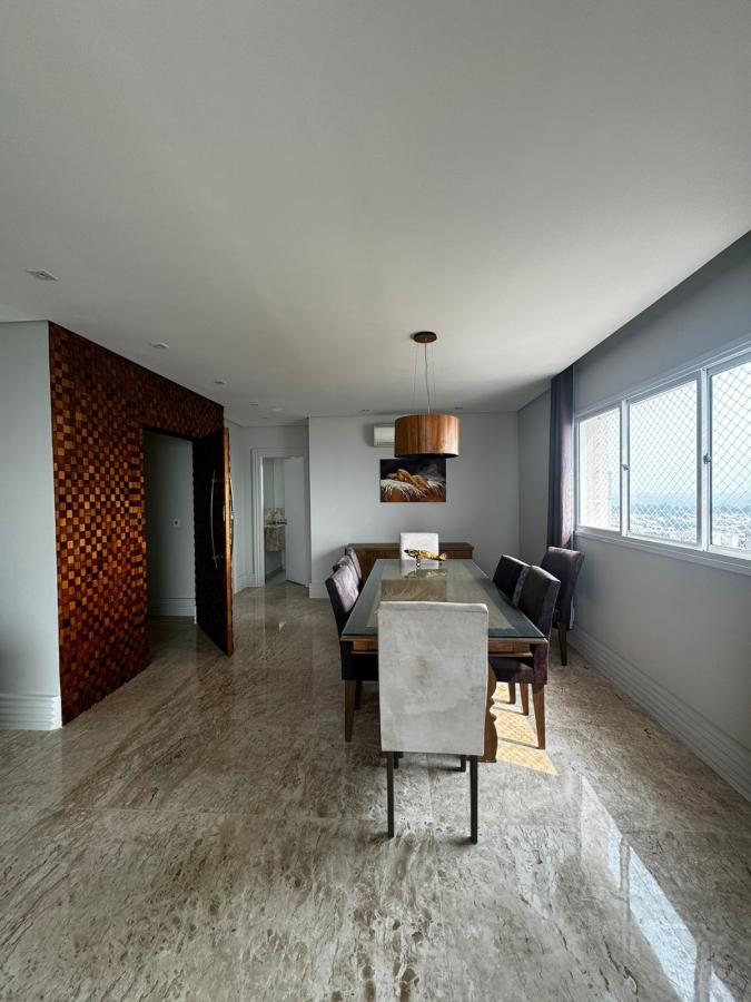 Apartamento para alugar com 3 quartos, 232m² - Foto 6