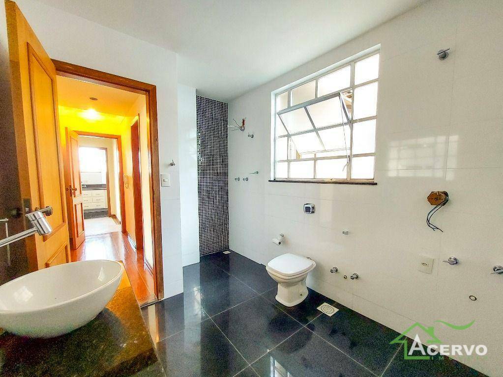 Apartamento à venda com 4 quartos, 203m² - Foto 30