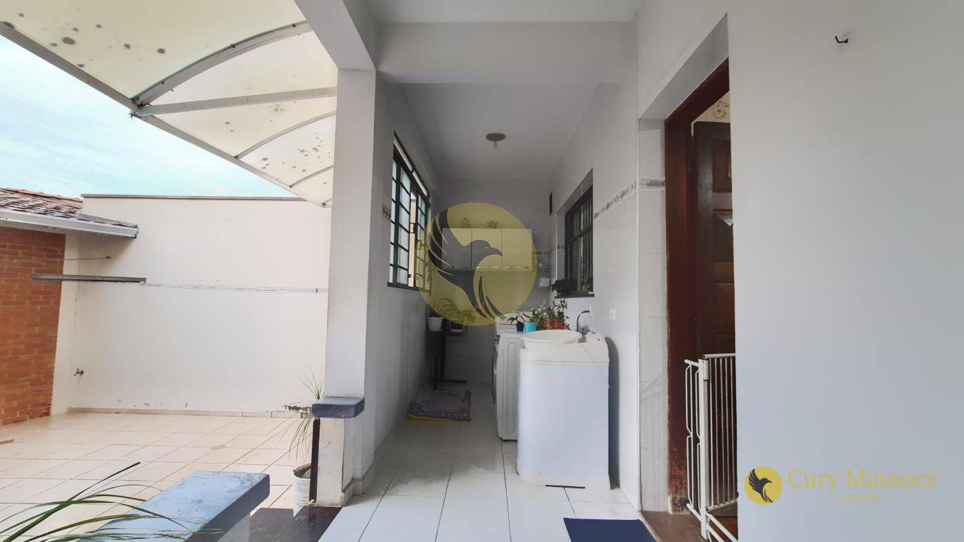 Casa à venda com 4 quartos, 308m² - Foto 22