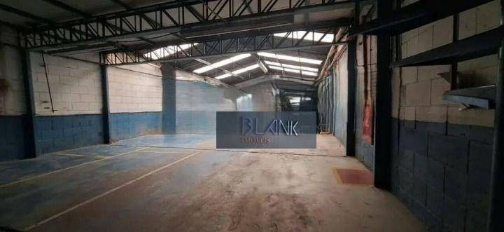 Prédio Inteiro para alugar, 1650m² - Foto 9