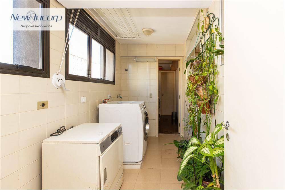 Apartamento à venda com 3 quartos, 144m² - Foto 17