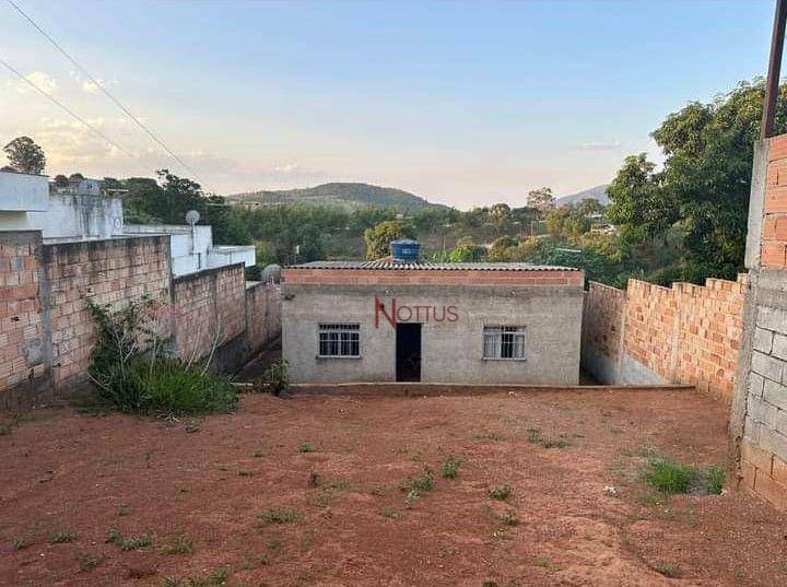 Casa à venda com 2 quartos, 80m² - Foto 8