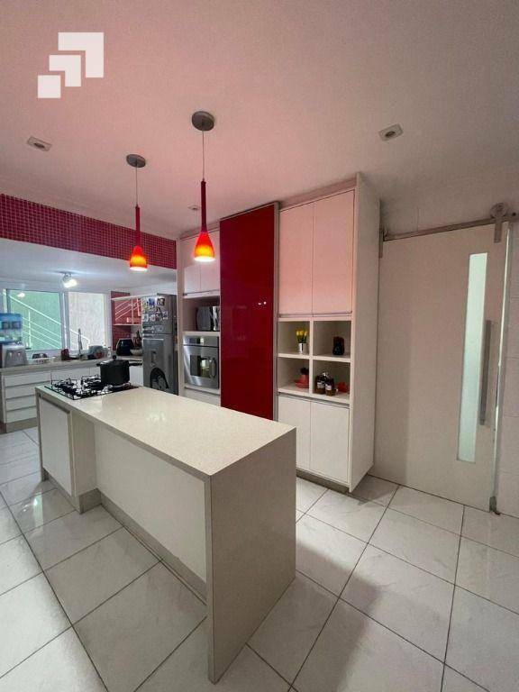 Sobrado à venda com 2 quartos, 145m² - Foto 9