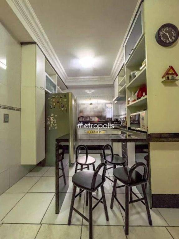 Sobrado à venda com 4 quartos, 208m² - Foto 7