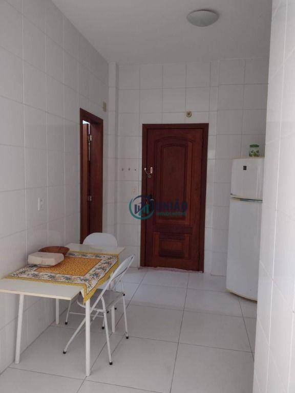 Apartamento à venda com 2 quartos, 70m² - Foto 16