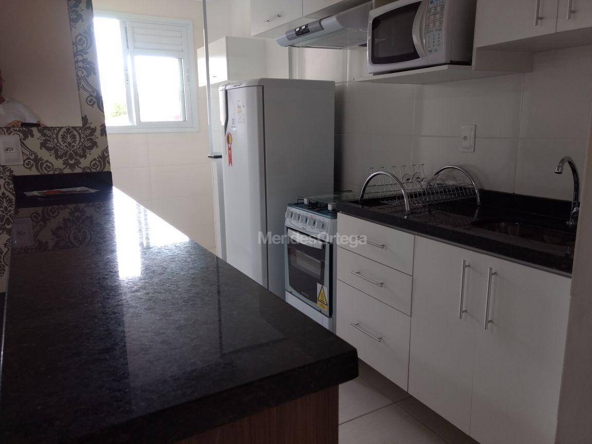 Apartamento à venda com 2 quartos, 76m² - Foto 2